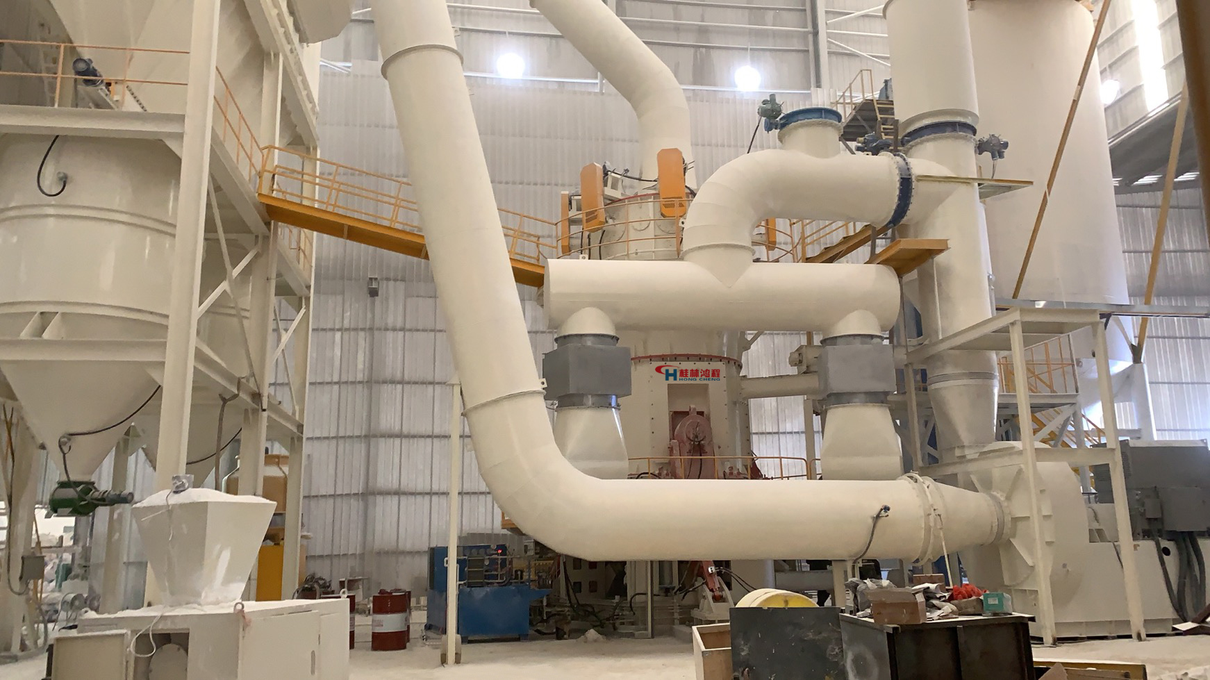 桂林鴻程超細立磨廠家